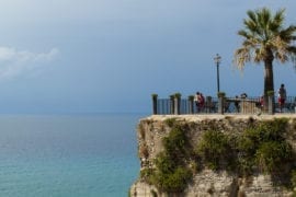 How to get to Calabria and how to move around Calabria?